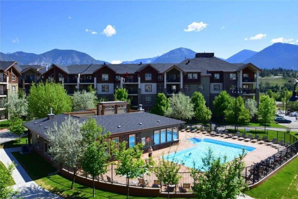 Rustic Modern 2 Bed 2 Bath With Lakeview Pool And Hot Tub Инвермир Экстерьер фото